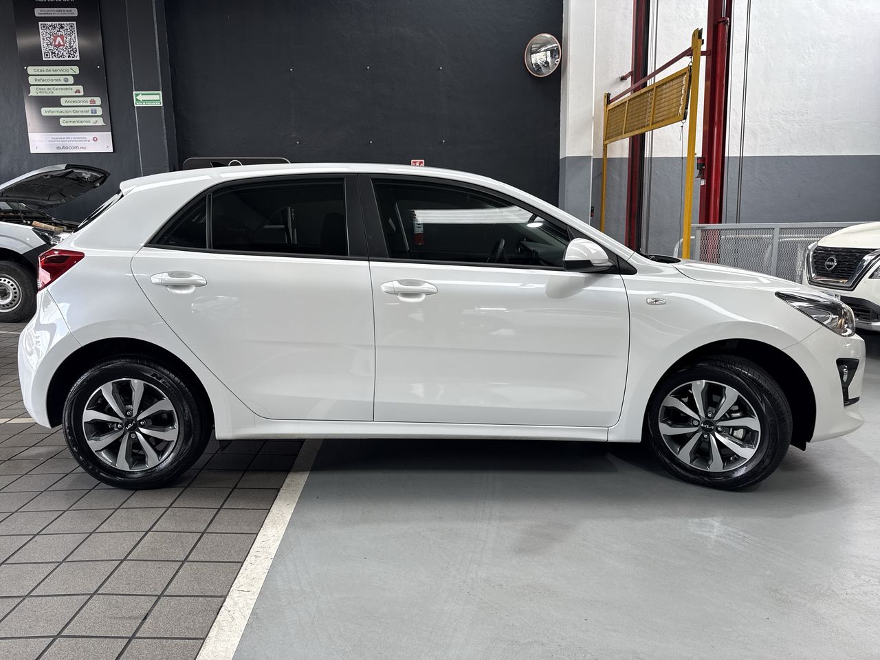 2023 Kia RIO LX TM