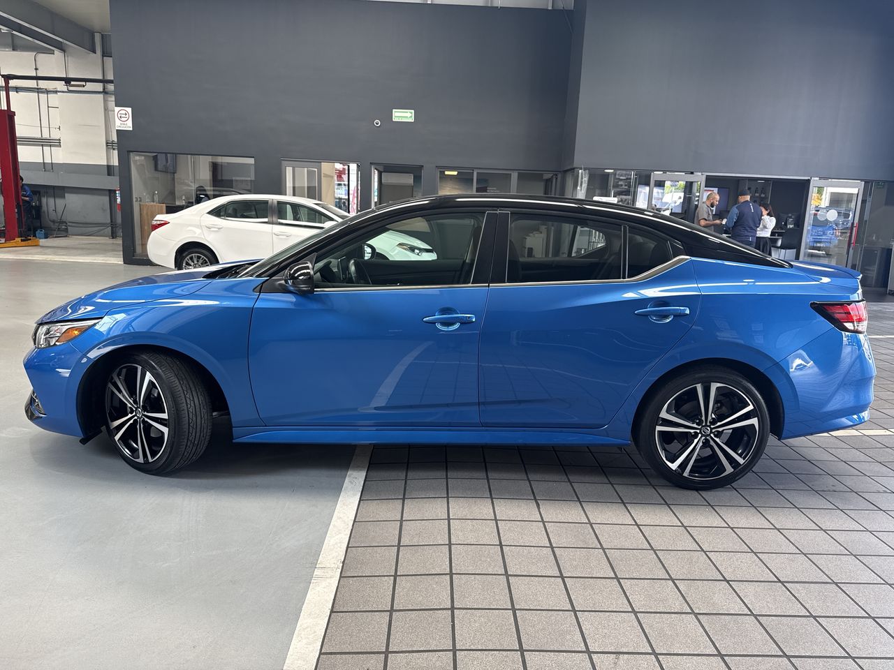 2021 Nissan SENTRA SR BITONO CVT 21