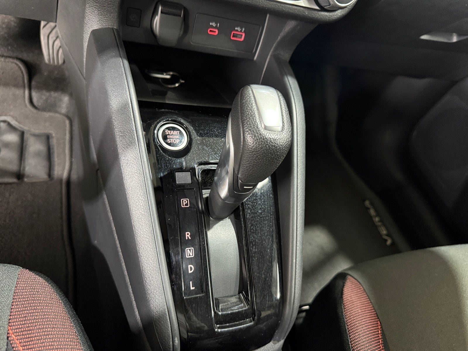 2024 Nissan VERSA SR CVT 24