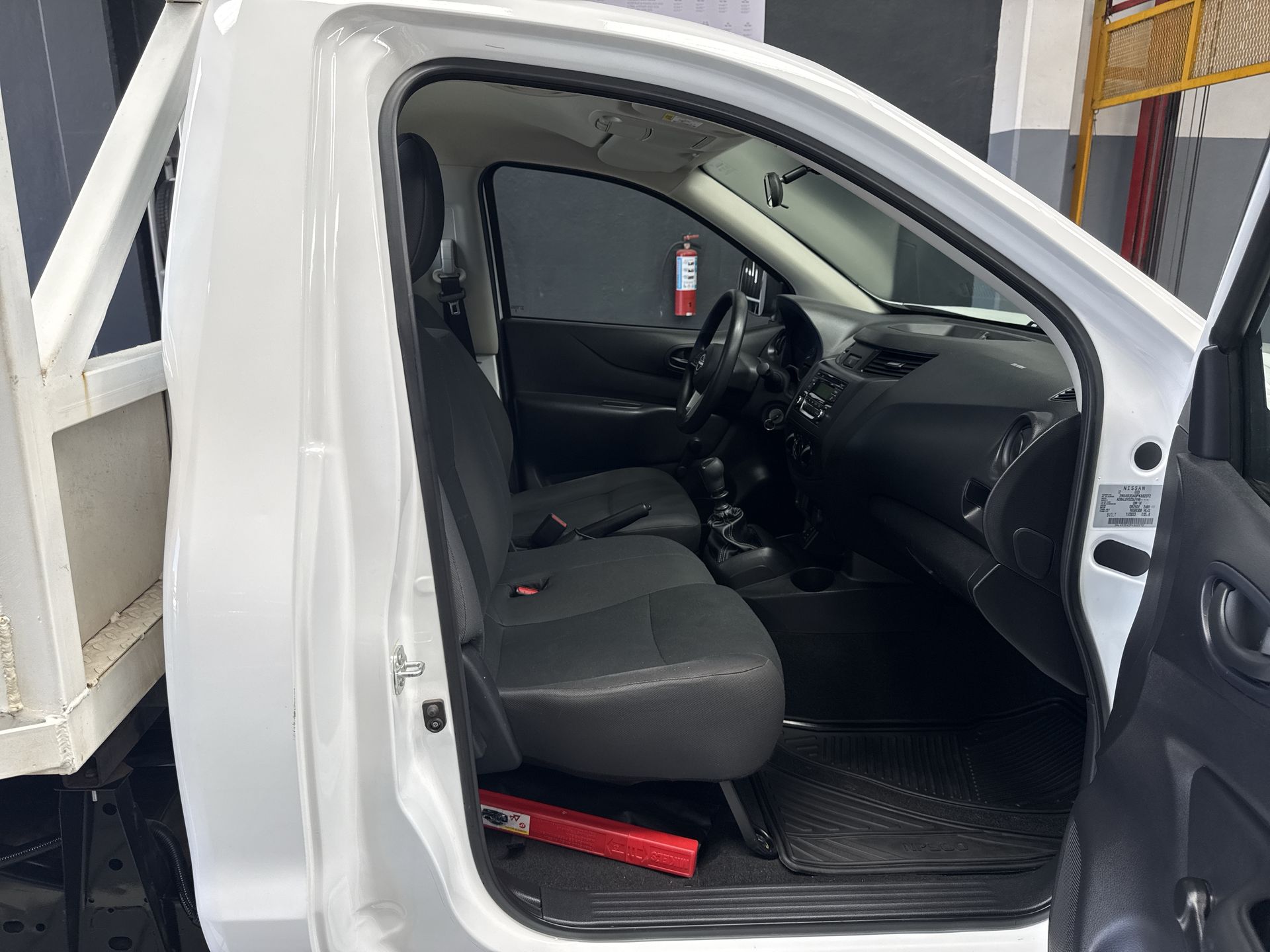 2023 Nissan NP300 CHASIS TM AC 23