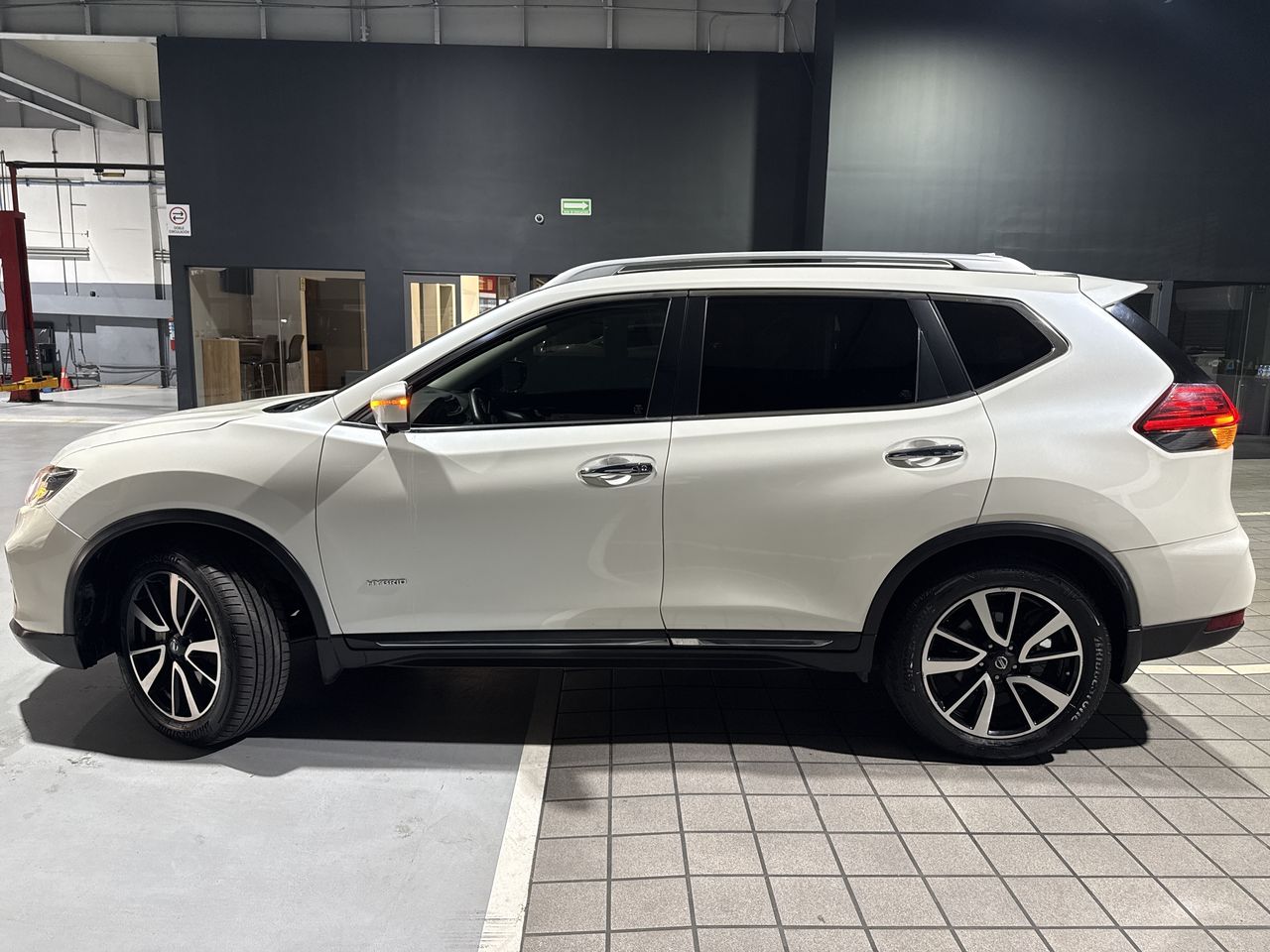 2019 Nissan X-TRAIL HYBRID