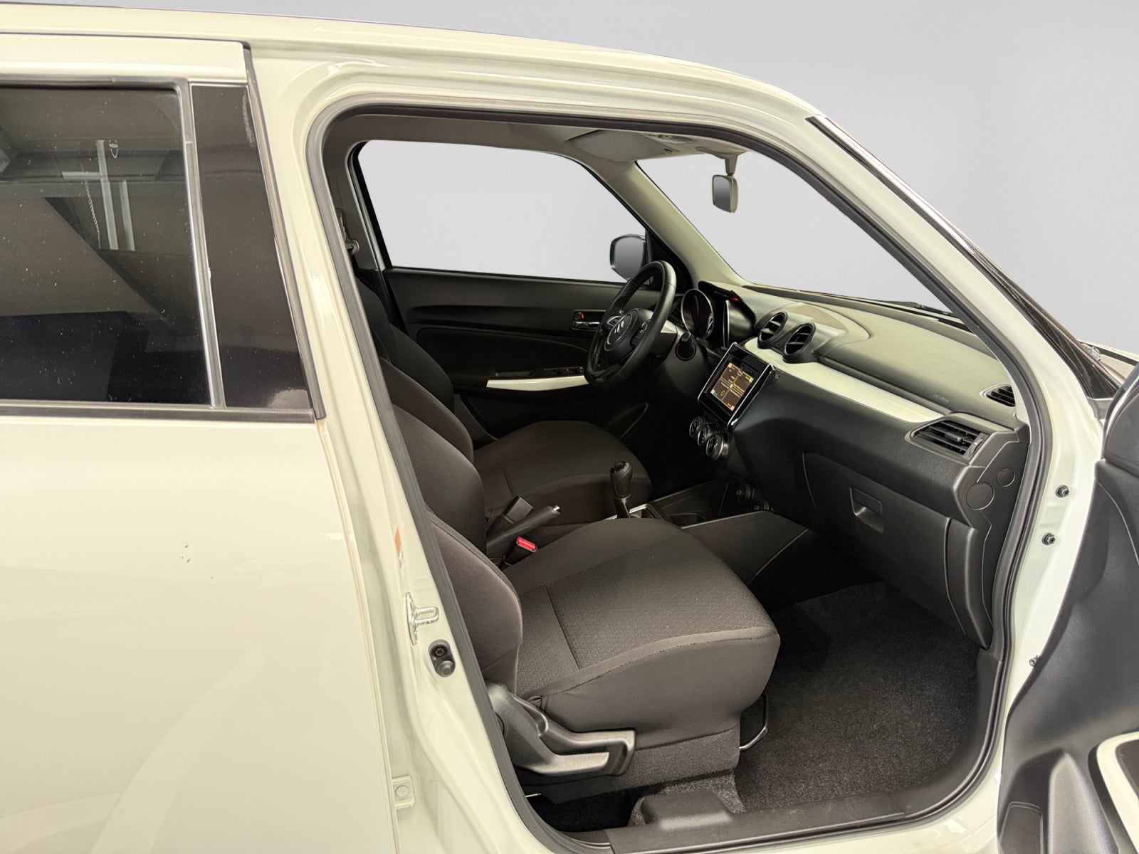 2019 SUZUKI SWIFT GLX TA