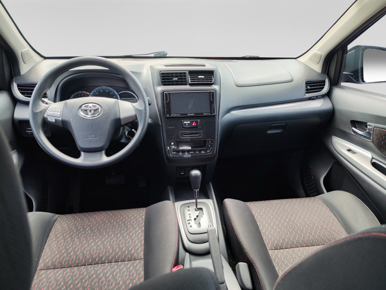 2021 Toyota AVANZA XLE AT