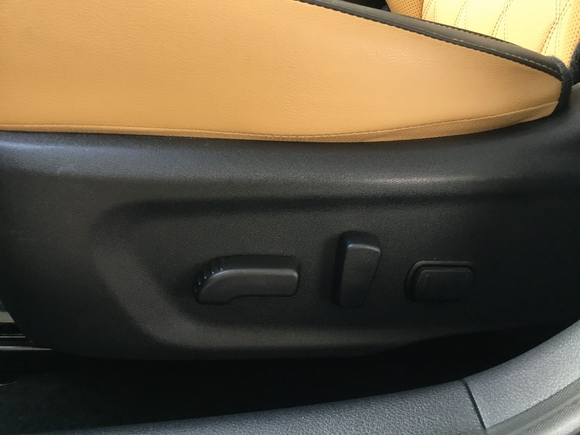 2025 Nissan SENTRA PLATINUM BITONO CVT 25