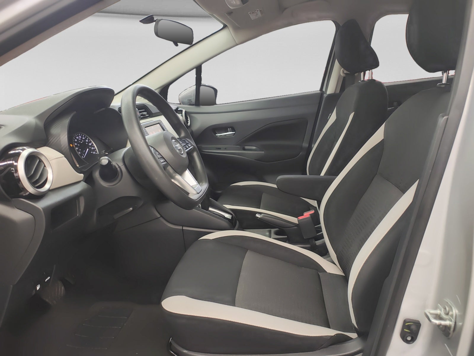 2022 Nissan VERSA VERSA ADVANCE CVT