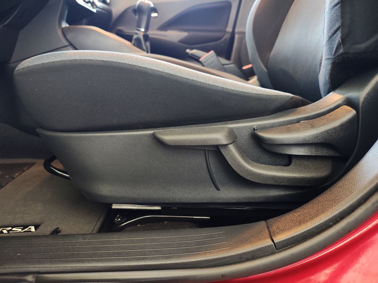 2020 Nissan VERSA PLATINUM CVT