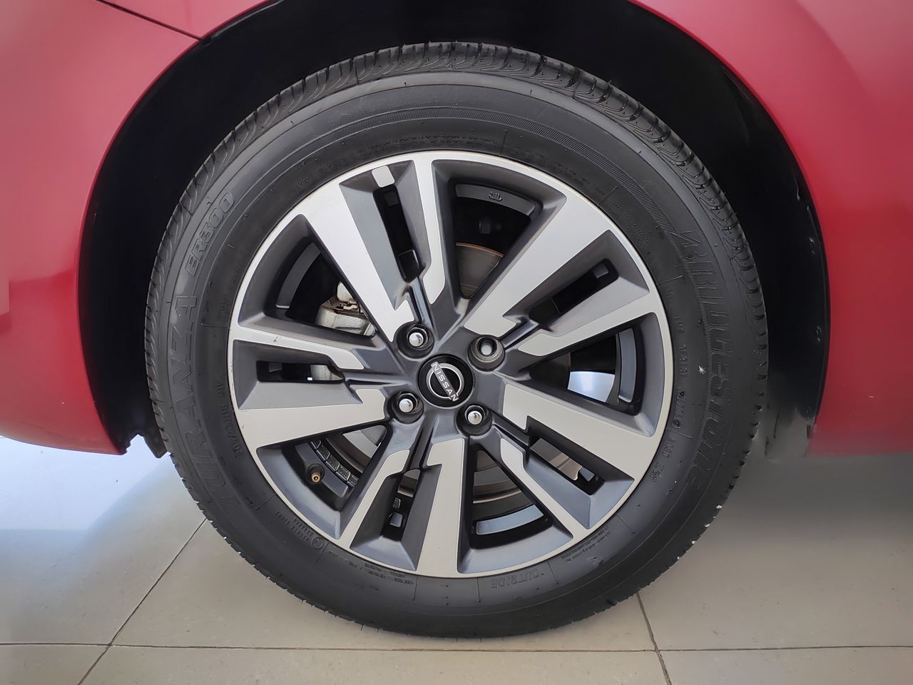 2020 Nissan VERSA PLATINUM CVT