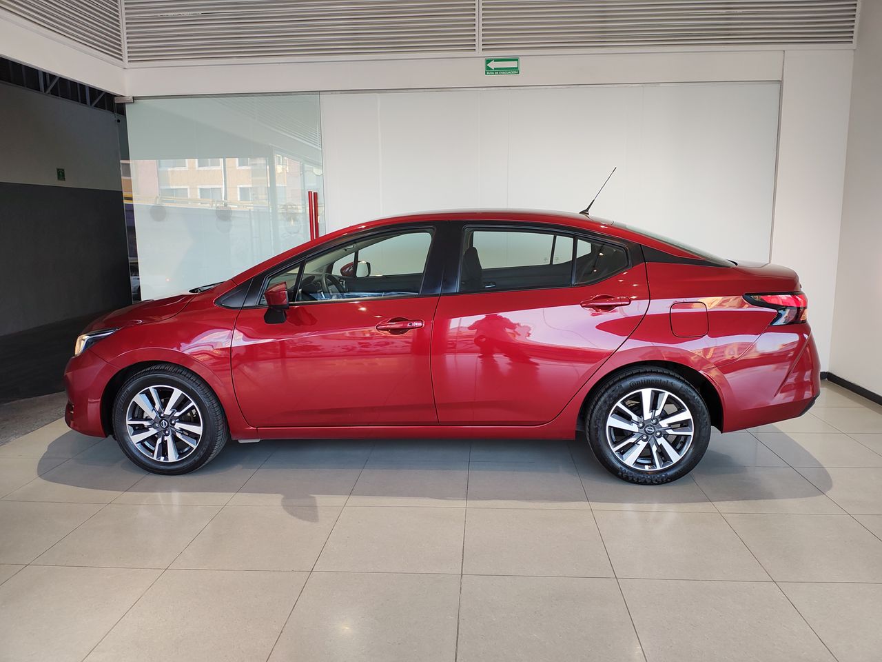 2020 Nissan VERSA PLATINUM CVT