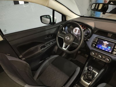 2023 Nissan VERSA ADVANCE MT 23