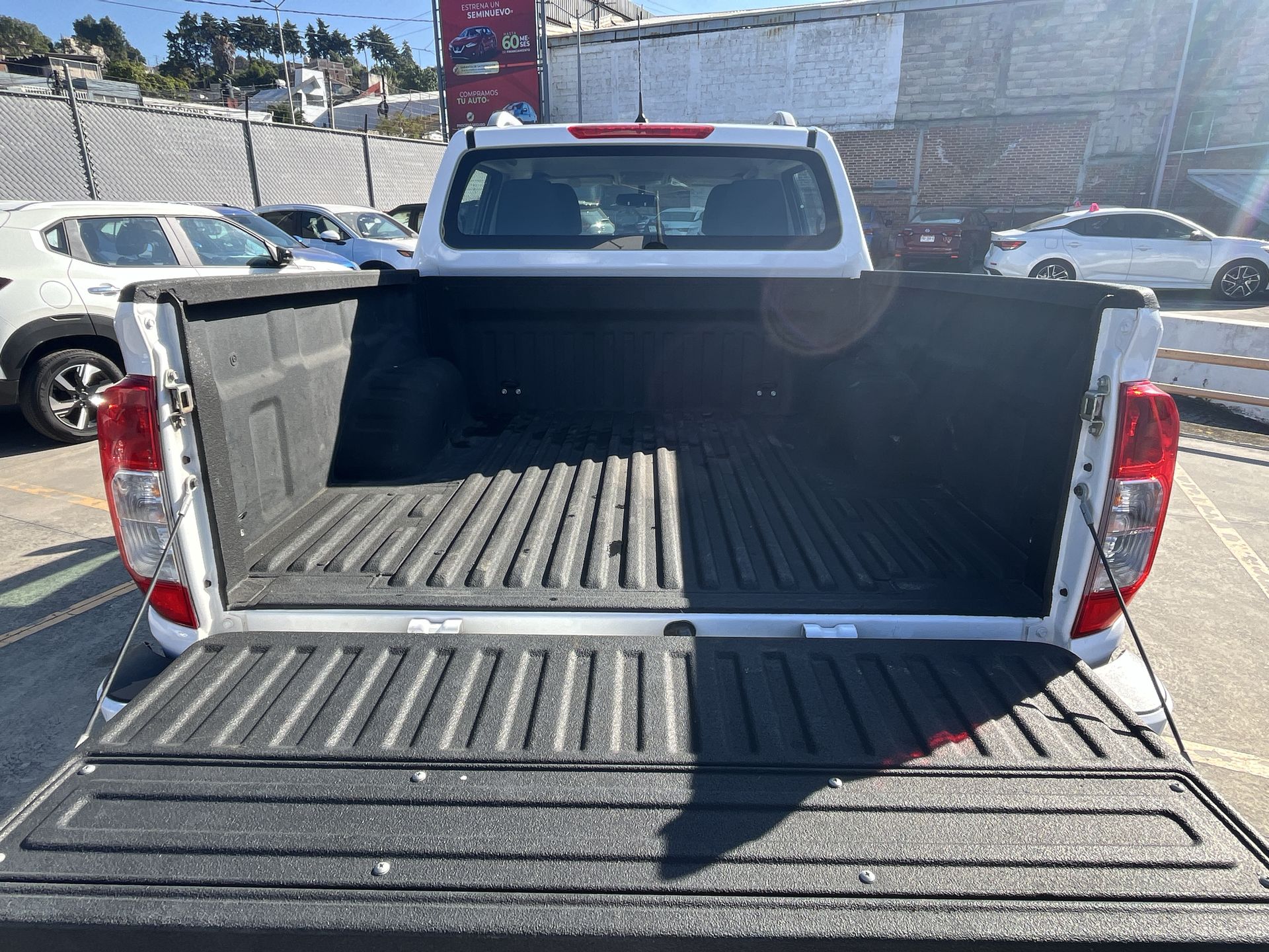 2023 Nissan FRONTIER LE TM 23