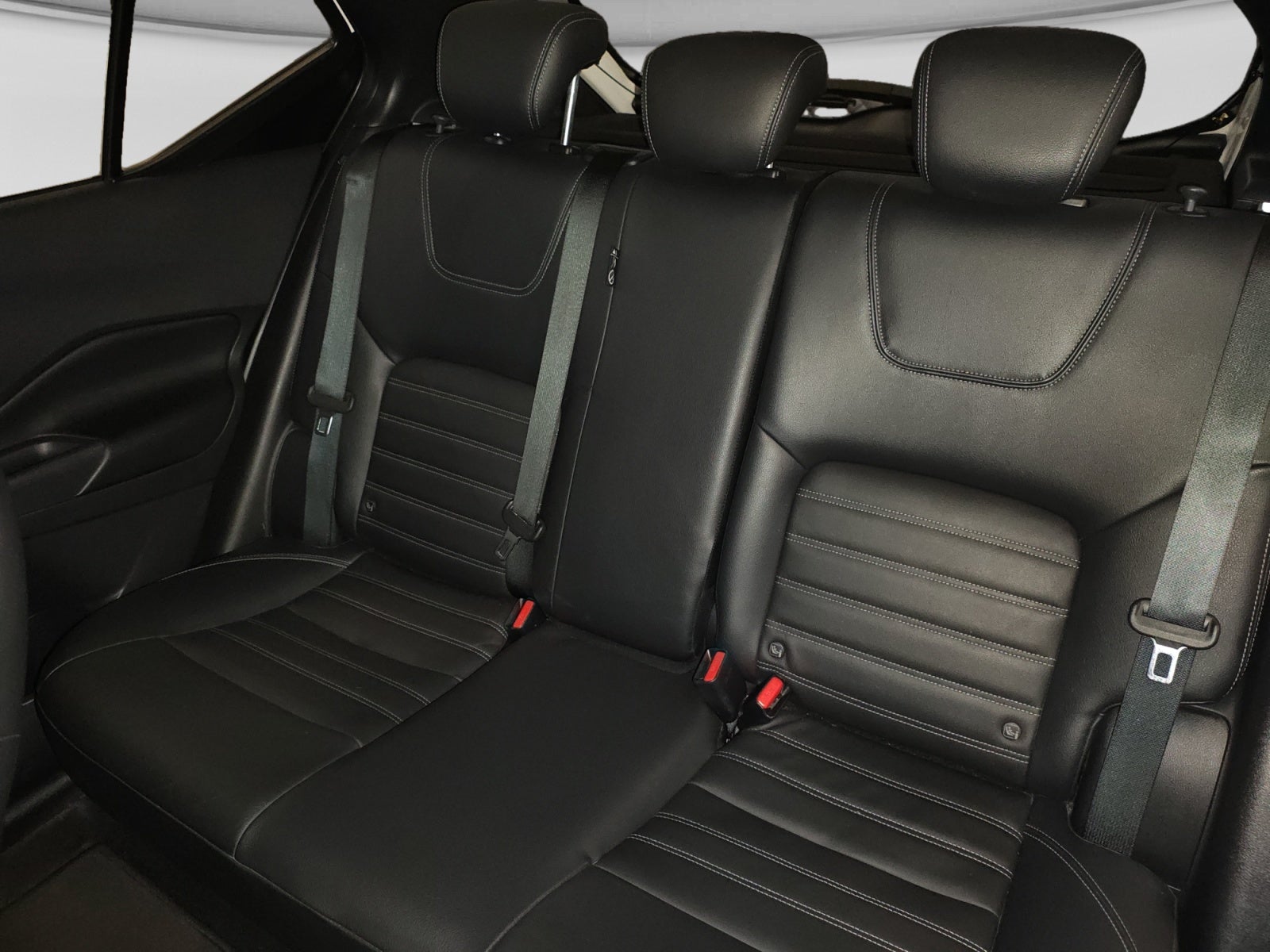 2024 Nissan KICKS KICKS EXCLUSIVE CVT NEGRO