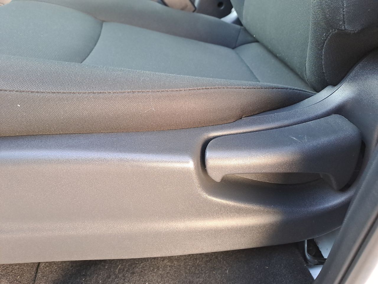 2024 Nissan NP300 NP300 CHASIS TM AC 24