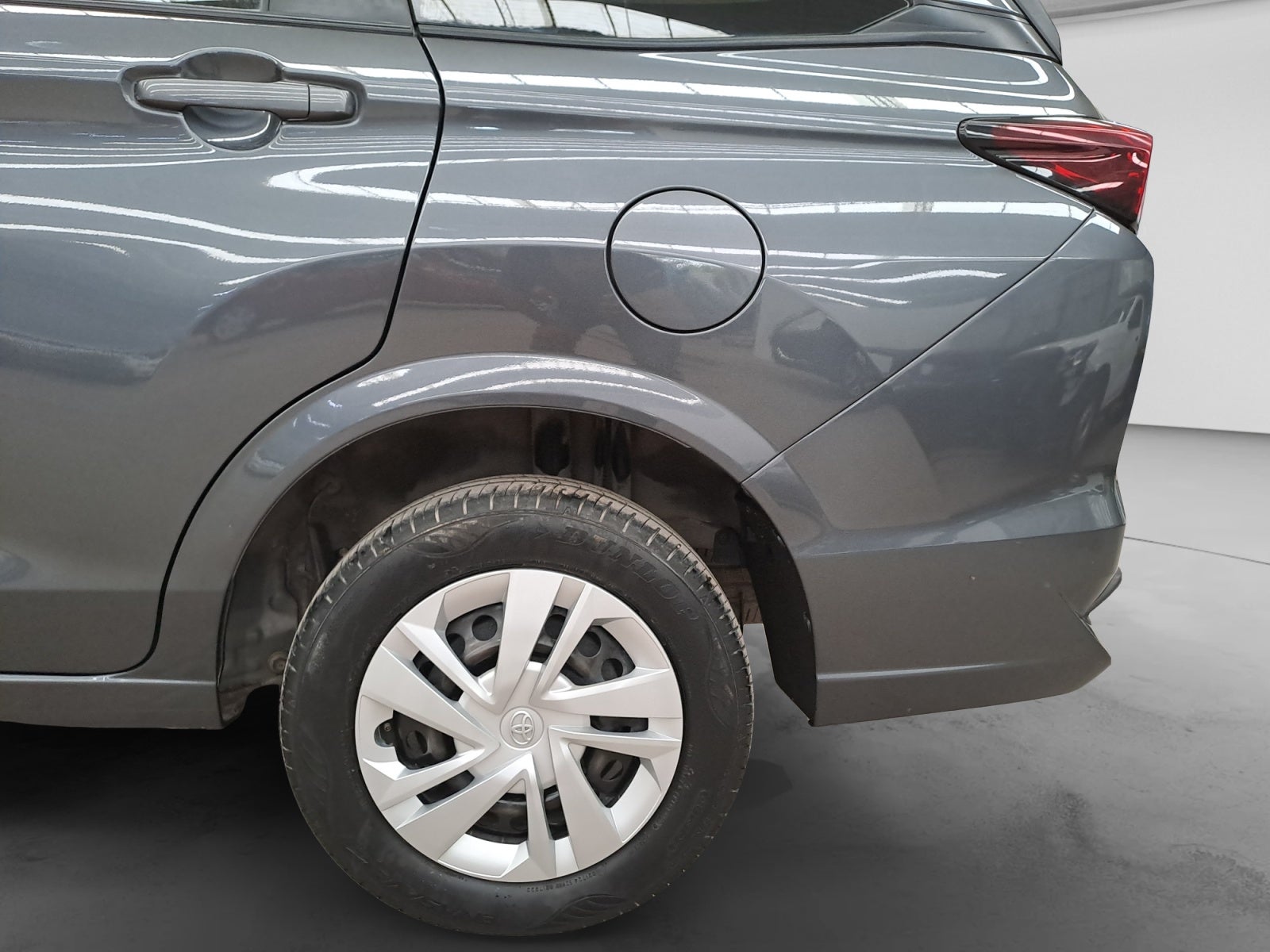 2022 Toyota AVANZA LE MT