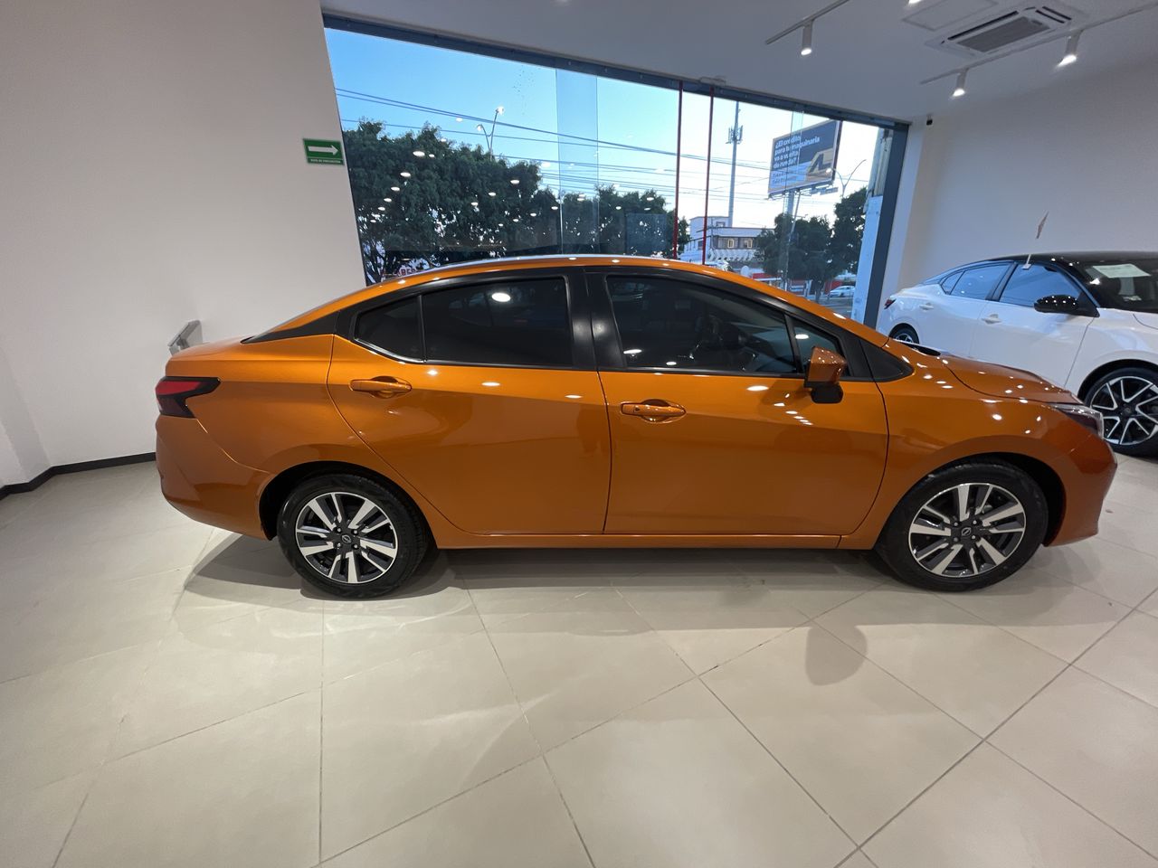 2023 Nissan VERSA ADVANCE CVT 23