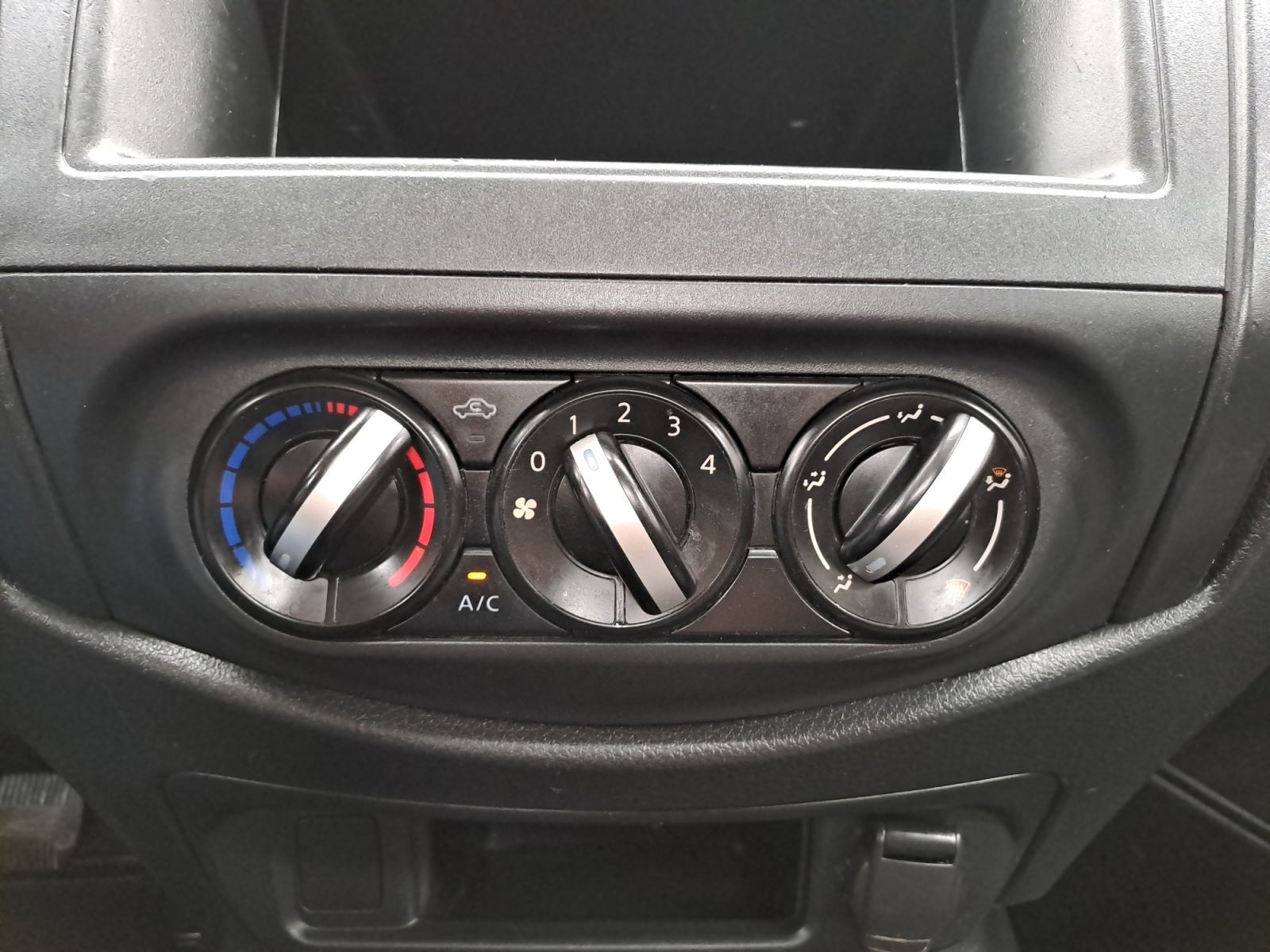 2020 Nissan FRONTIER PICK UP TM DH AC PAQ. SEG. 6 VEL