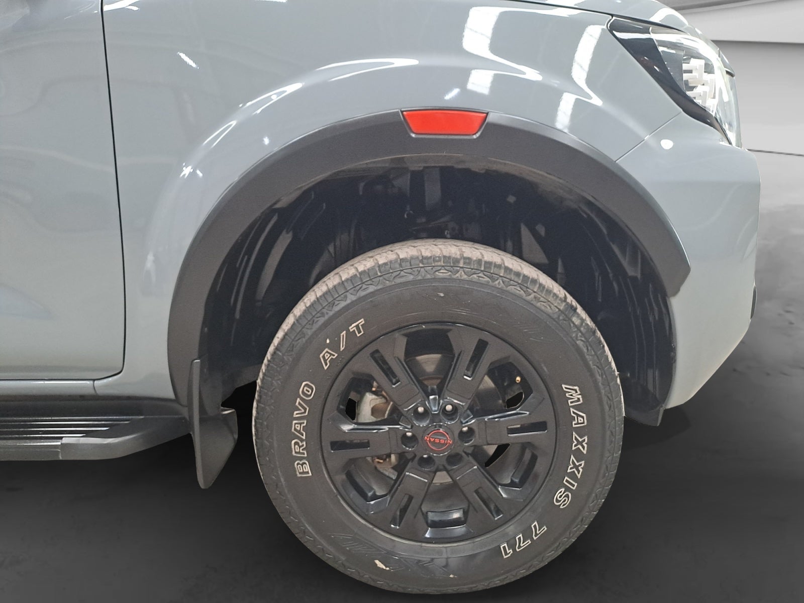 2023 Nissan FRONTIER PRO-4X 4X4 TA 23