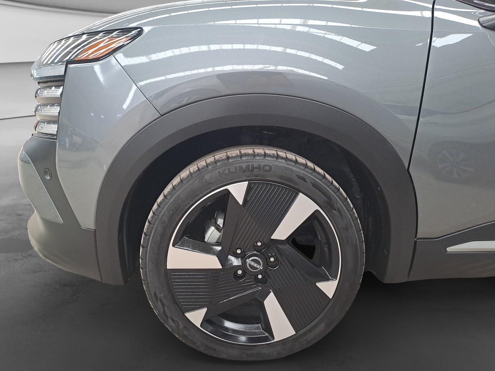 2025 Nissan KICKS ADVANCE CVT 25