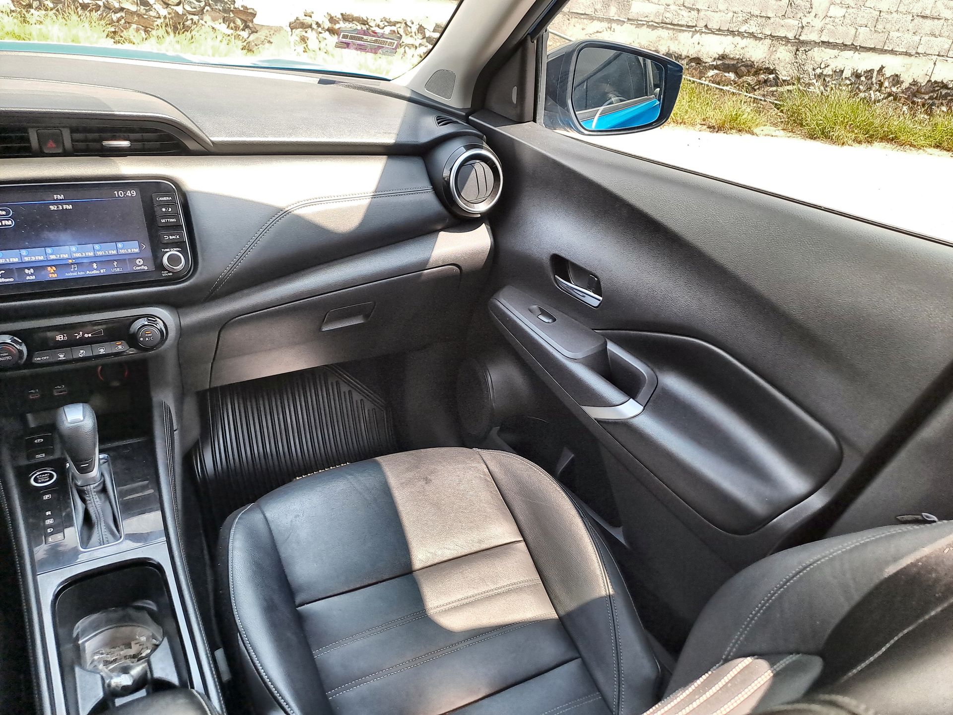 2024 Nissan KICKS PLATINUM BI-TONO 1.6 LTS CVT 24