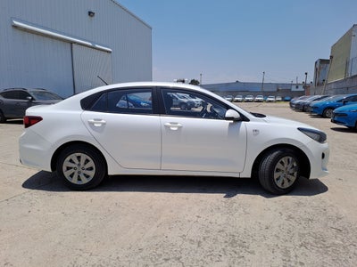 2020 Kia RIO SEDÁN L TA
