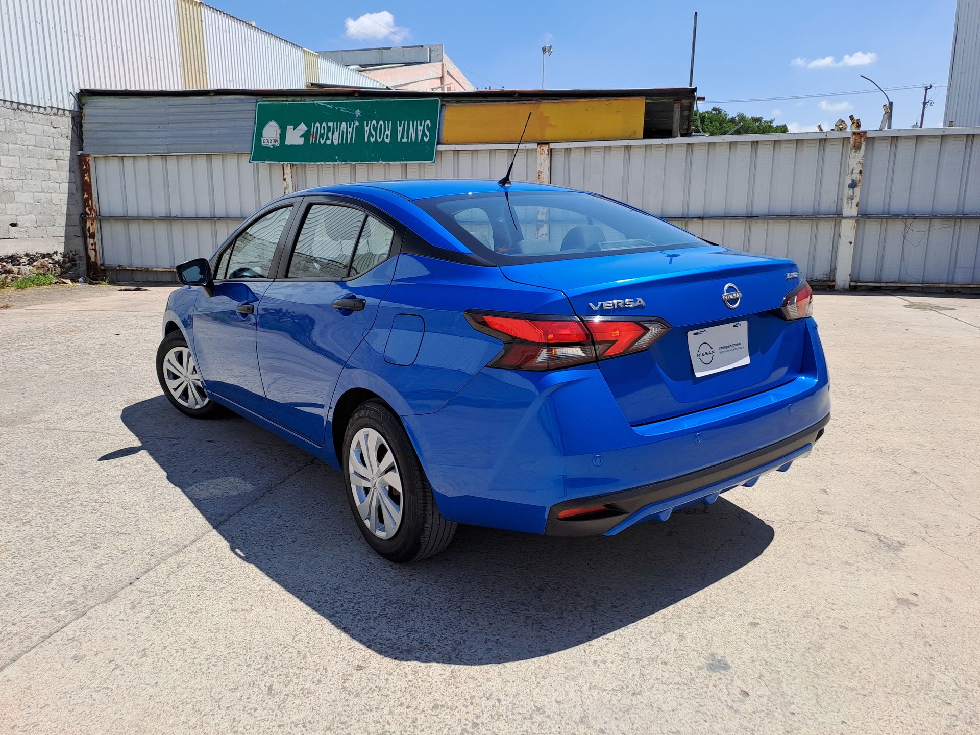 2023 Nissan VERSA SENSE MT 23
