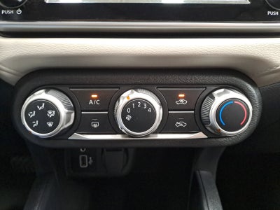 2021 Nissan VERSA ADVANCE CVT 21