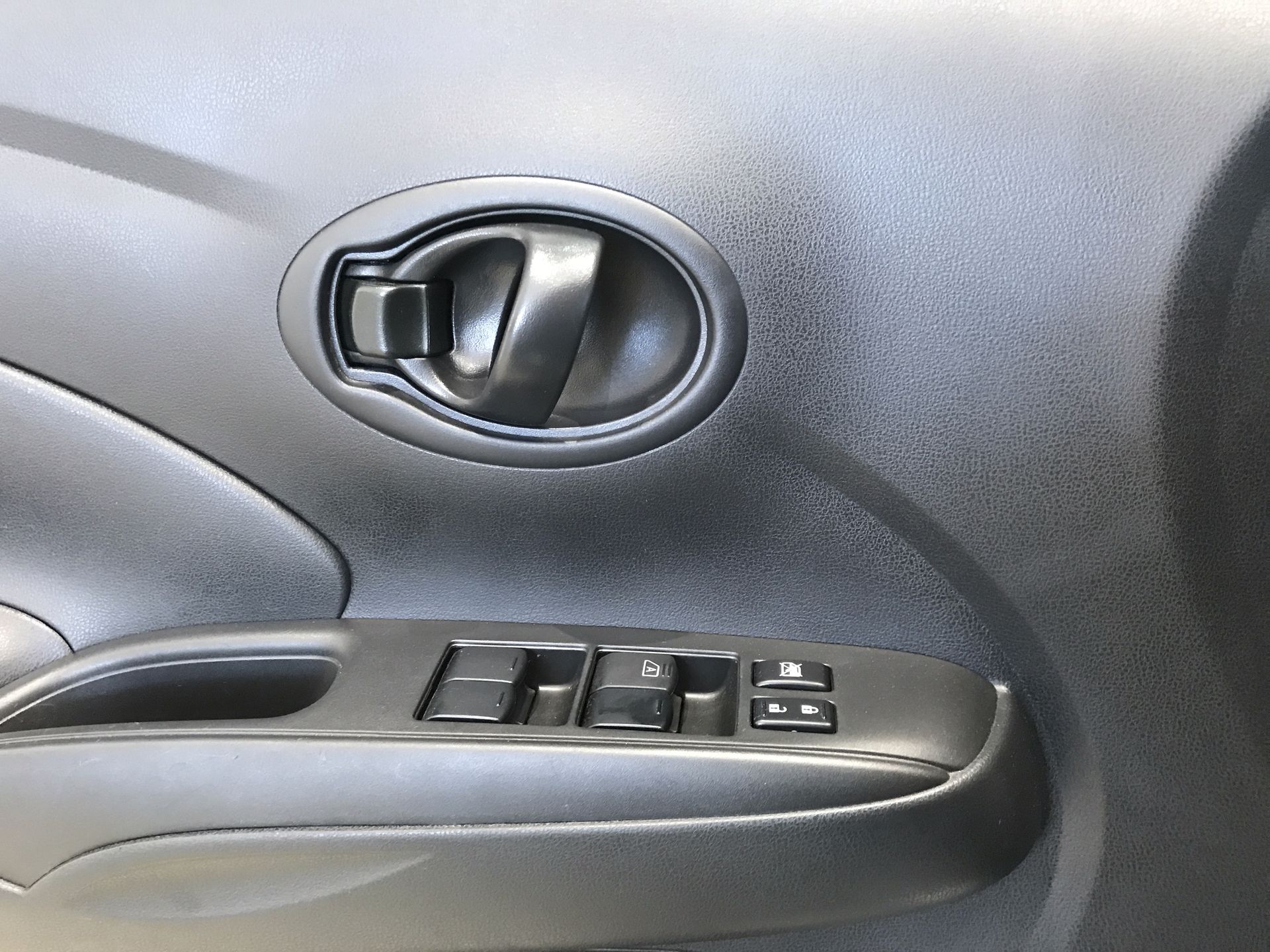 2024 Nissan V-DRIVE V-DRIVE TM A/C AUDIO 24