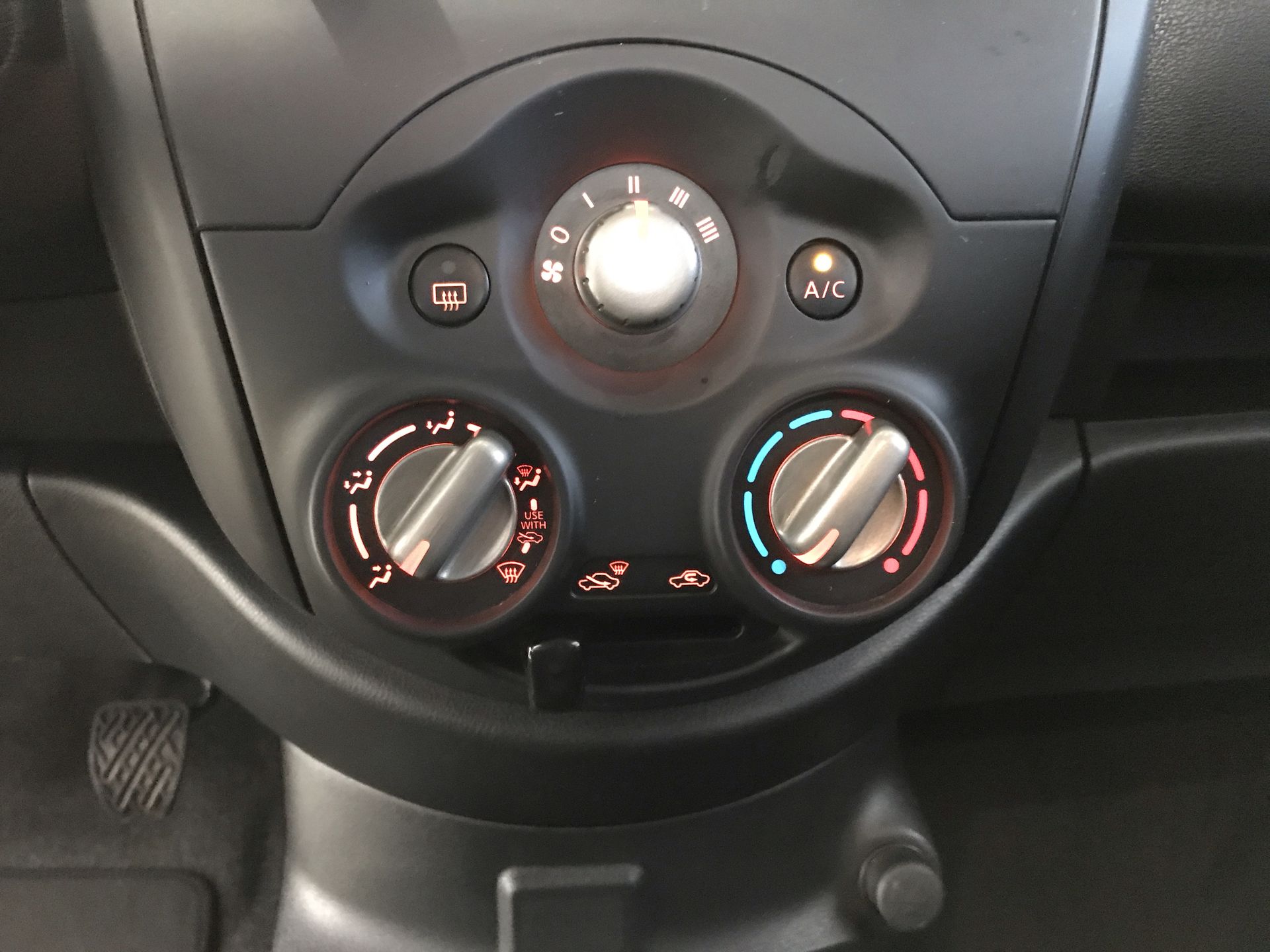 2024 Nissan V-DRIVE V-DRIVE TM A/C AUDIO 24
