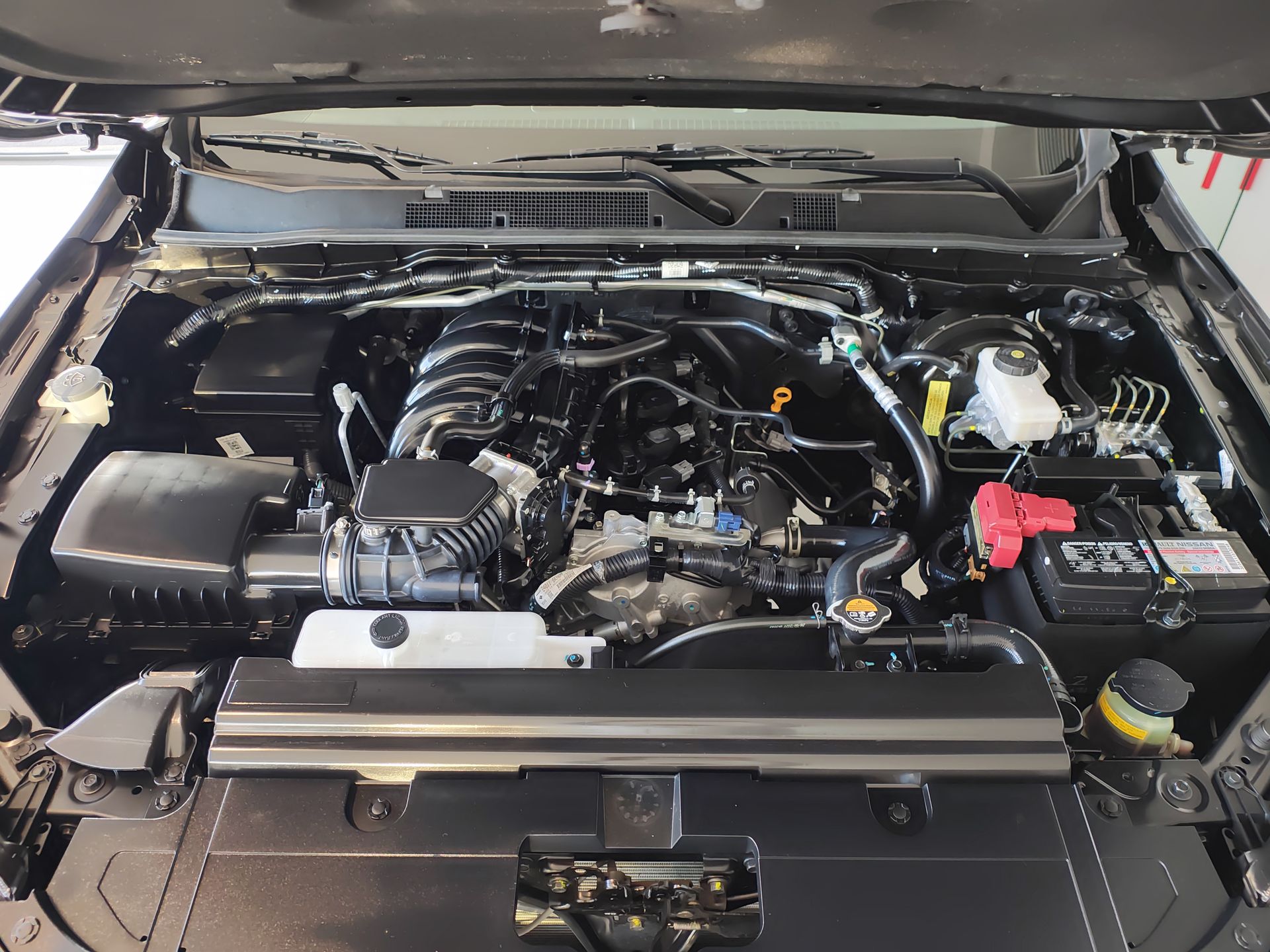 2024 Nissan FRONTIER FRONTIER XE TM 24