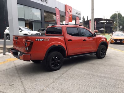 2025 Nissan FRONTIER PRO-4X 4X4 TA 25