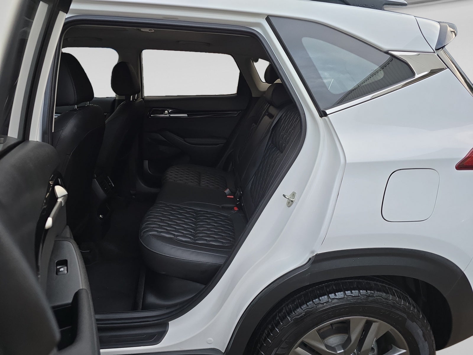 2023 Kia SELTOS SX
