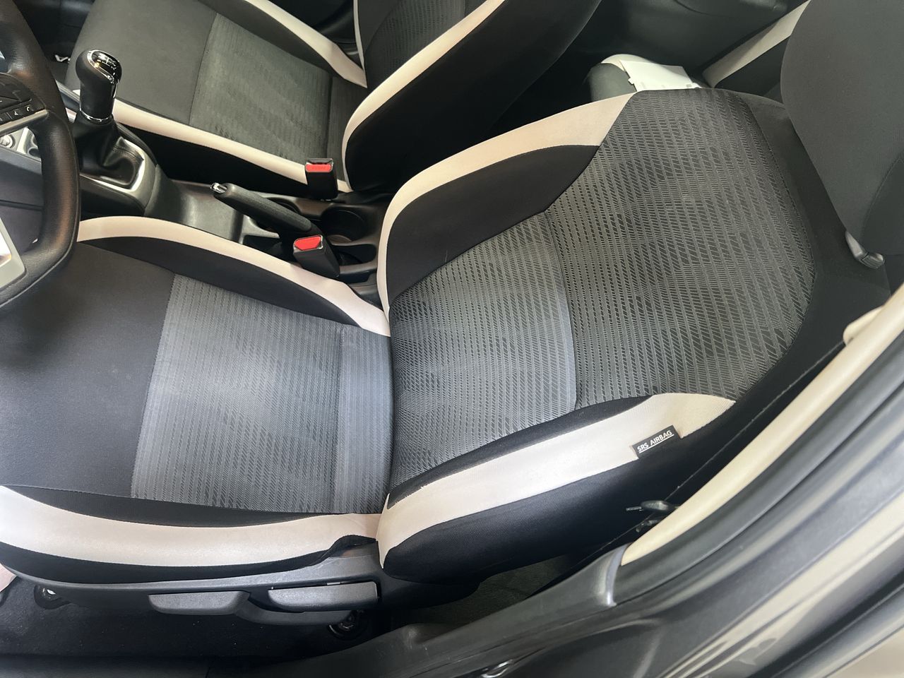 2021 Nissan VERSA ADVANCE MT 21