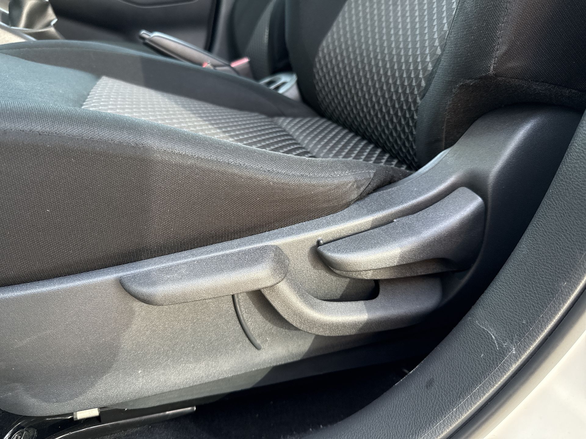 2024 Nissan VERSA SENSE MT 24