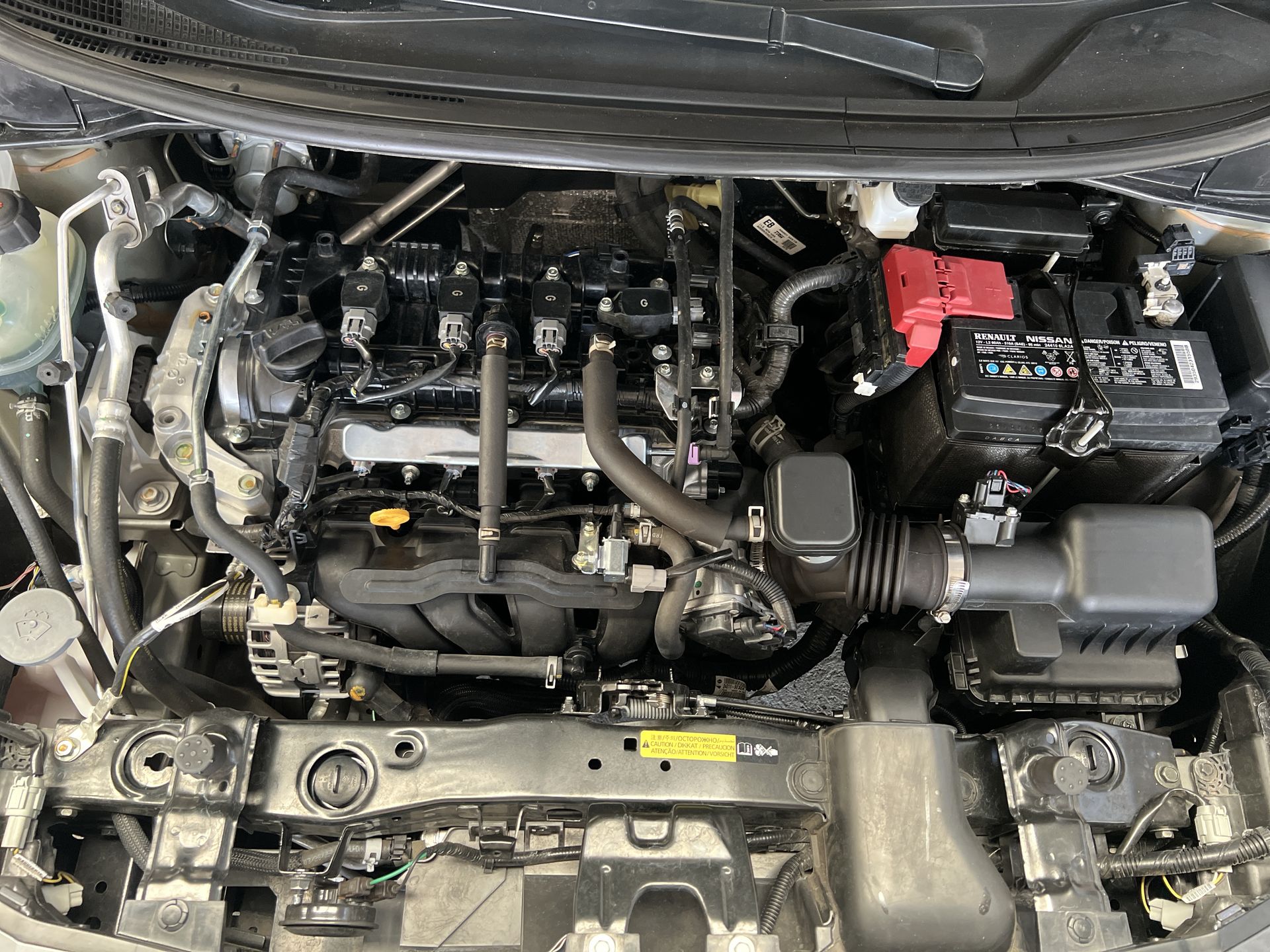 2025 Nissan VERSA ADVANCE MT 25