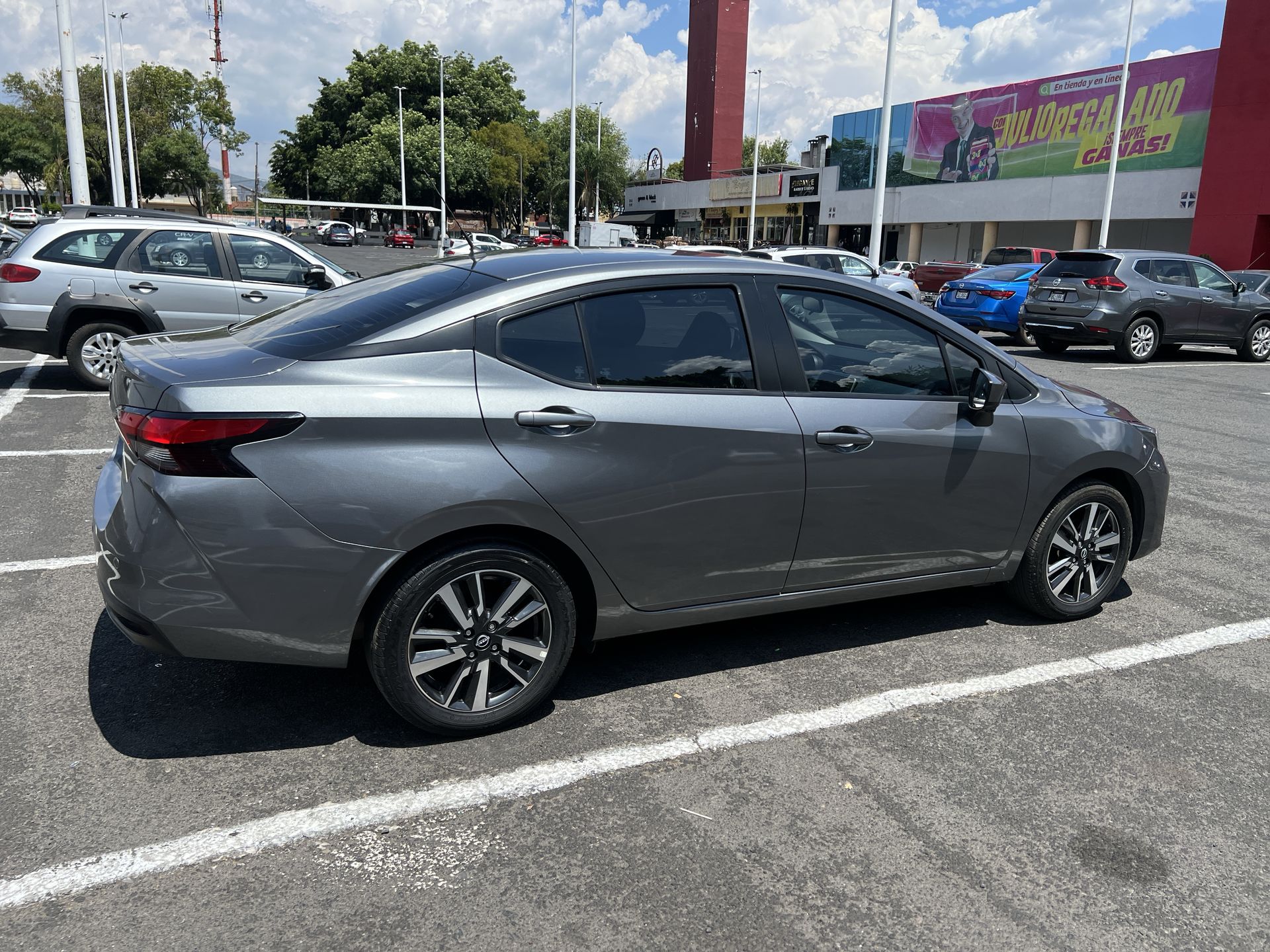 2025 Nissan VERSA ADVANCE MT 25