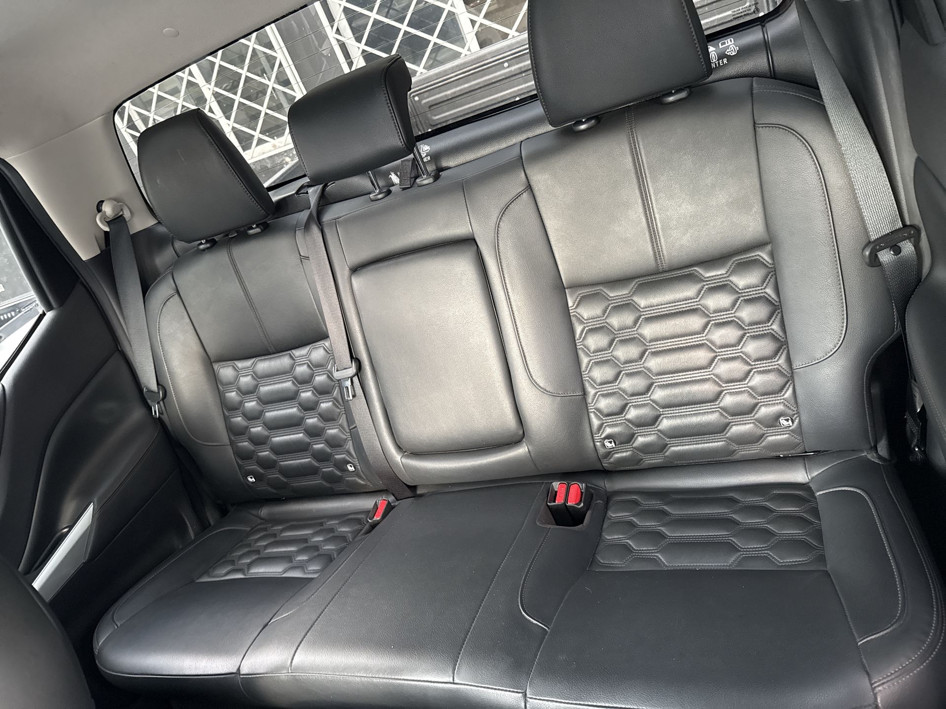 2023 Nissan FRONTIER PLATINUM LE TA 23
