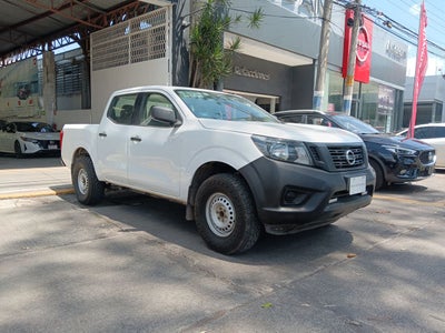 2017 Nissan NP300 DOBLE CABINA S TM AC PAQ. SEG. 6VEL
