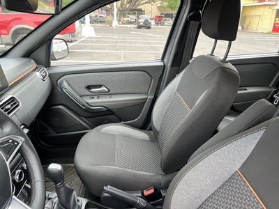 2025 RENAULT OROCH OUTSIDER CVT