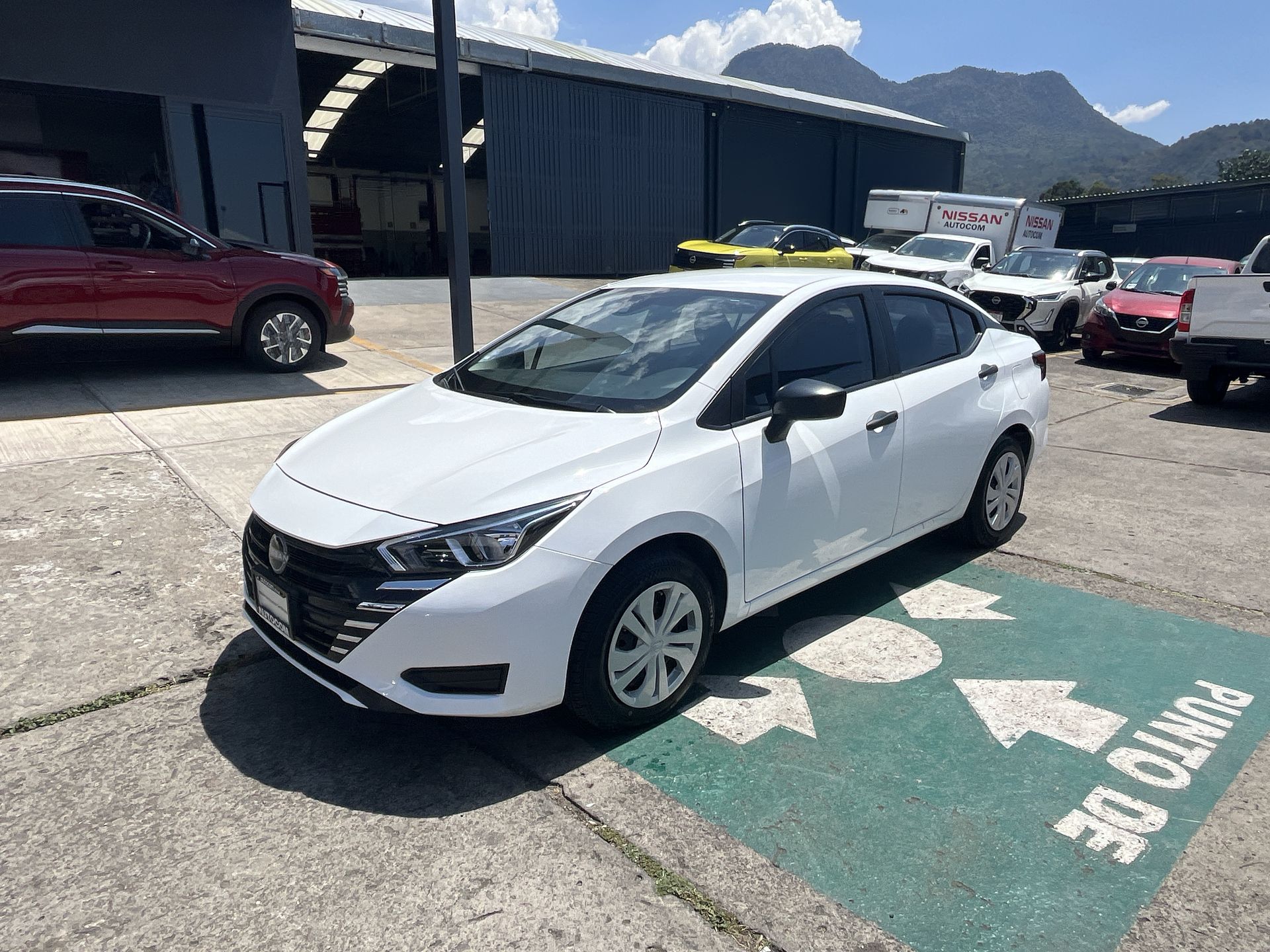 2023 Nissan VERSA VERSA SENSE MT