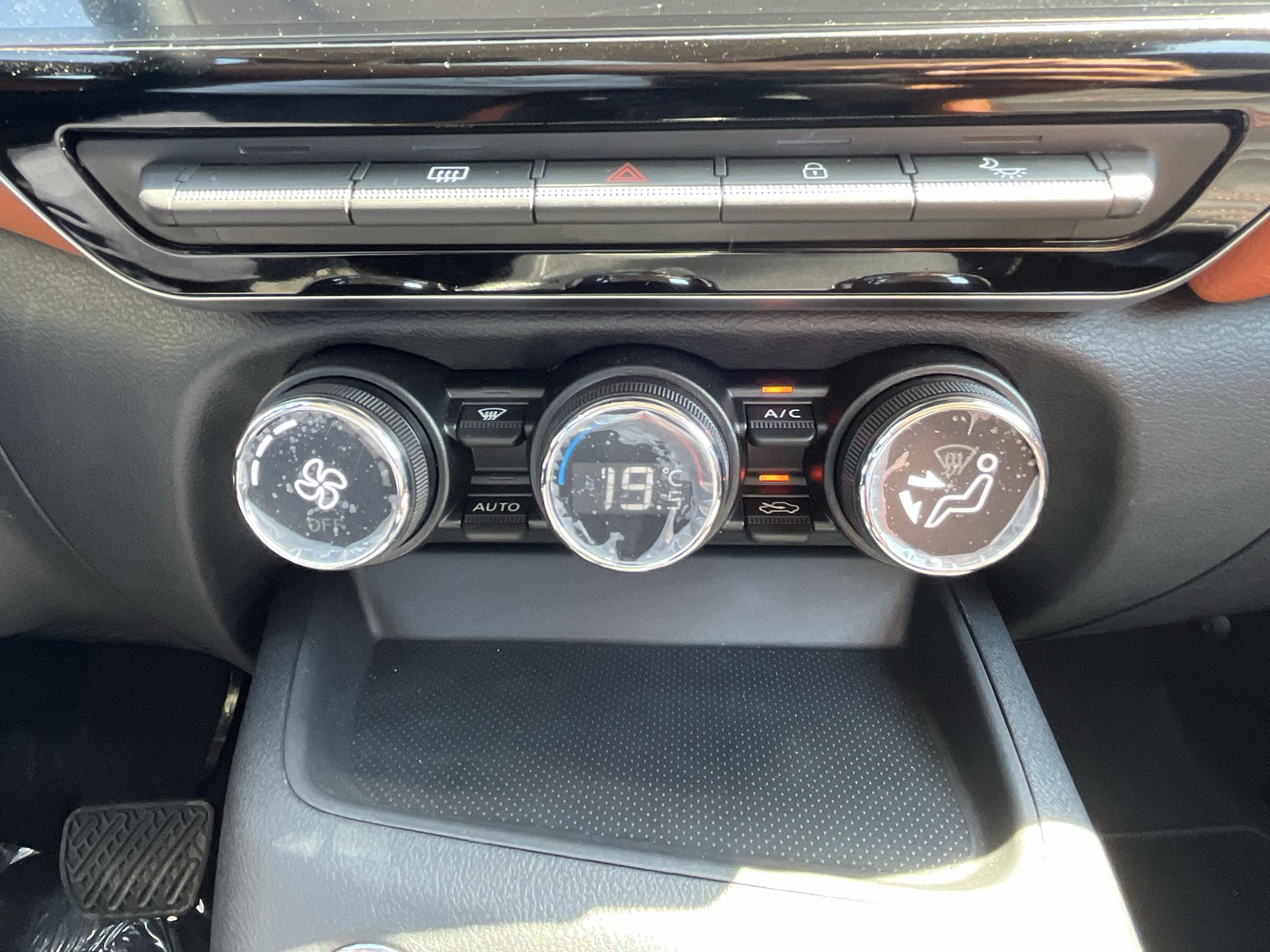 2025 Nissan MAGNITE EXCLUSIVE 1.0 LTS CVT 25