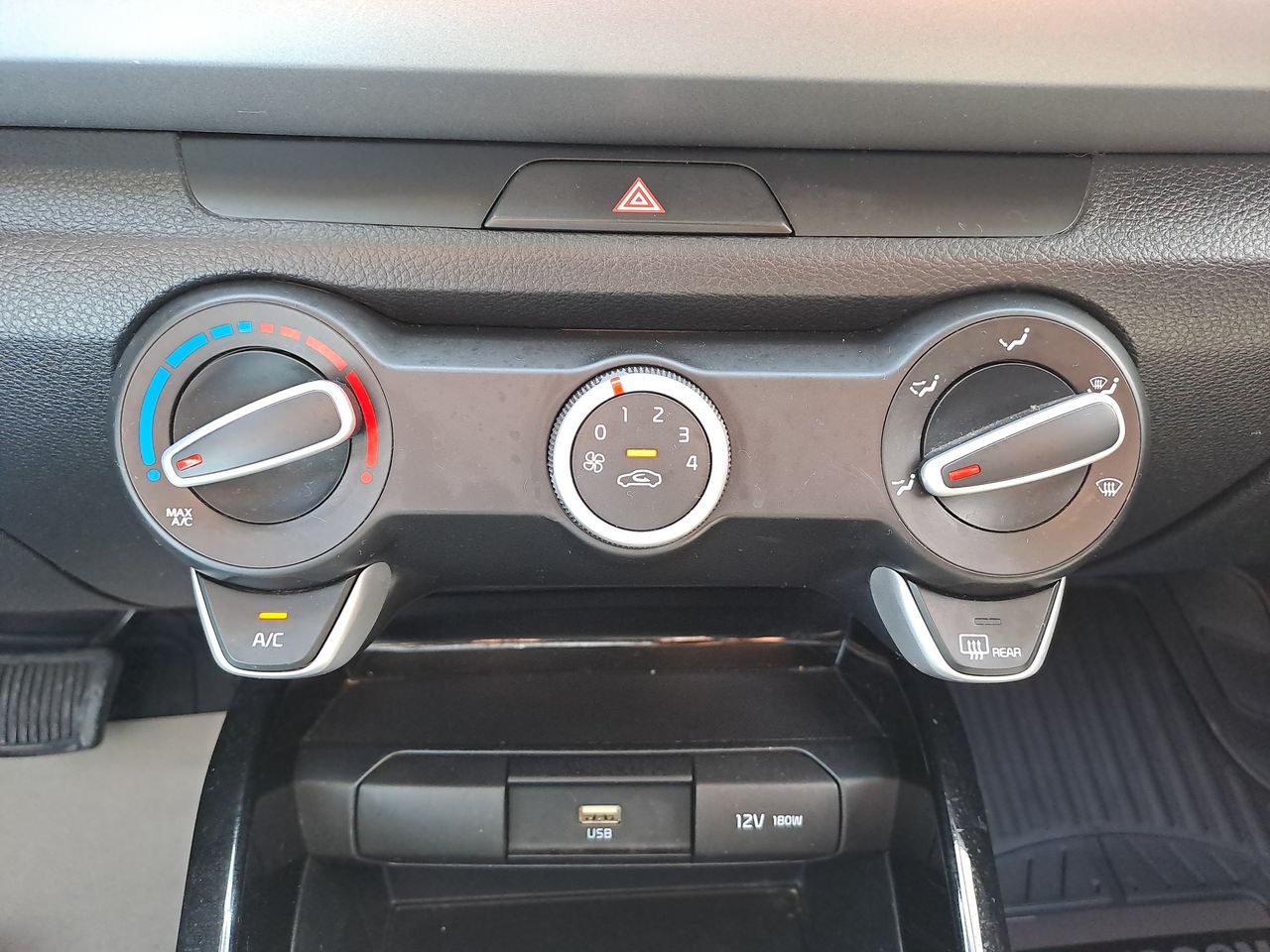 2022 Kia RIO EX TA