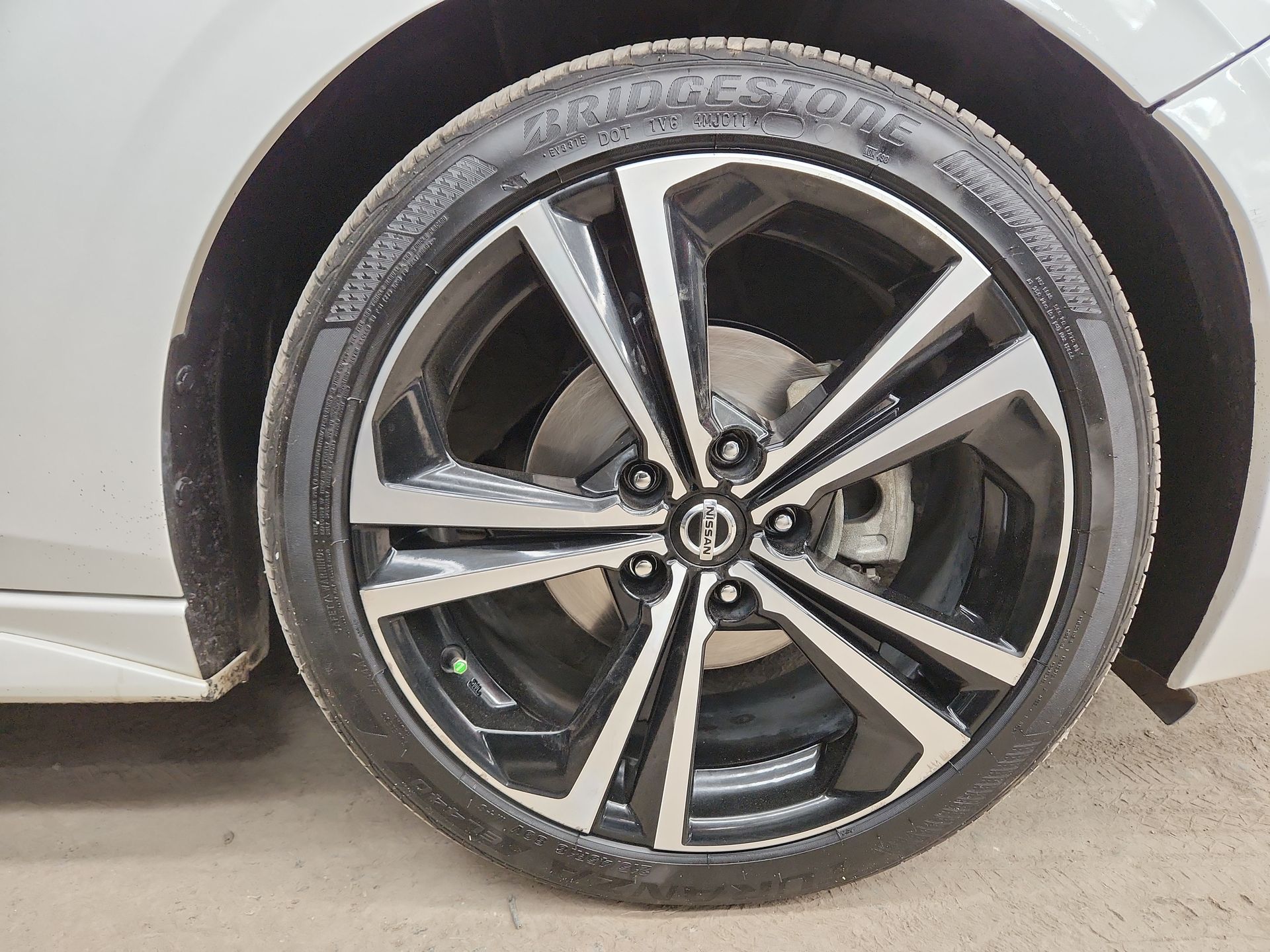 2022 Nissan SENTRA SR CVT