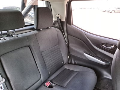 2022 Nissan FRONTIER LE TA 22