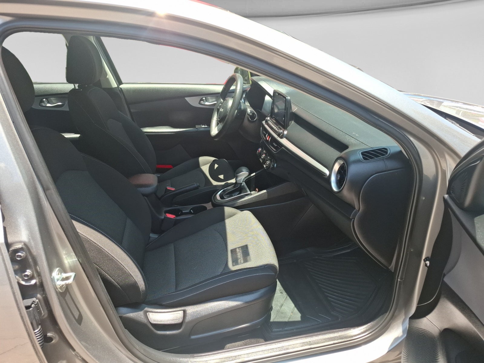 2022 Kia FORTE LX IVT