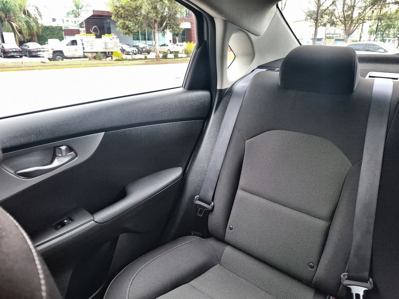 2023 Kia FORTE LX IVT