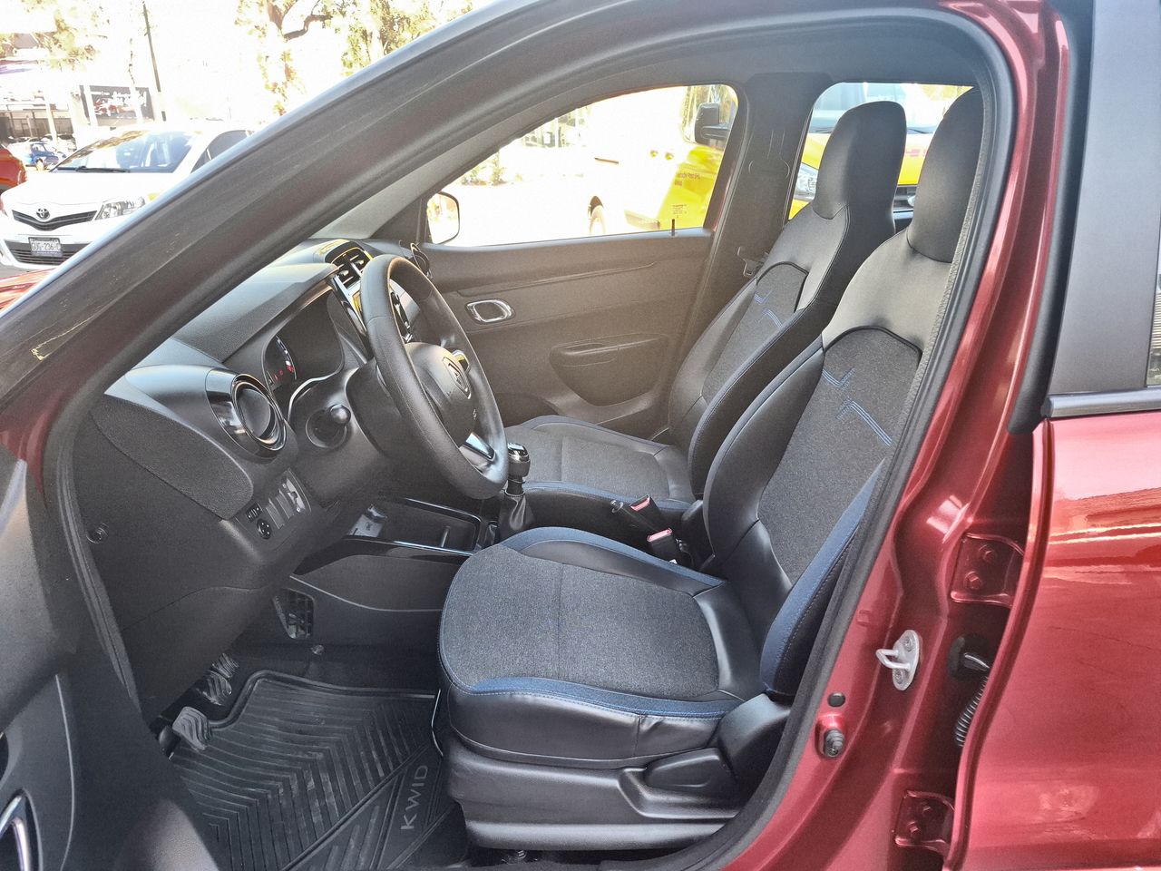 2025 RENAULT KWID BITONO