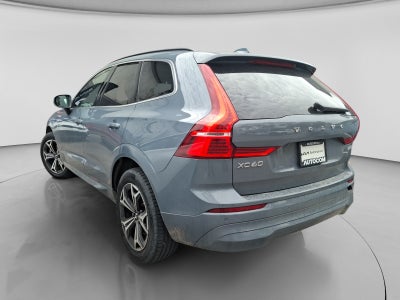 2022 Volvo XC60 MOMENTUM B5 AWD